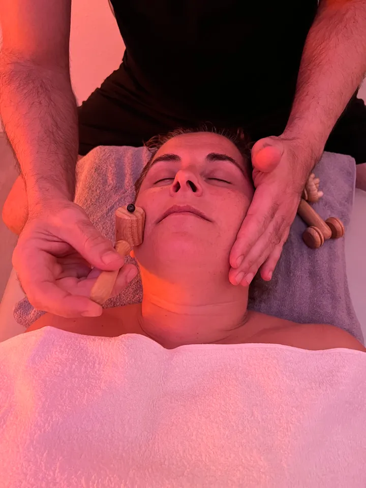 Maderoterapia facial: fotografía 4 de 8