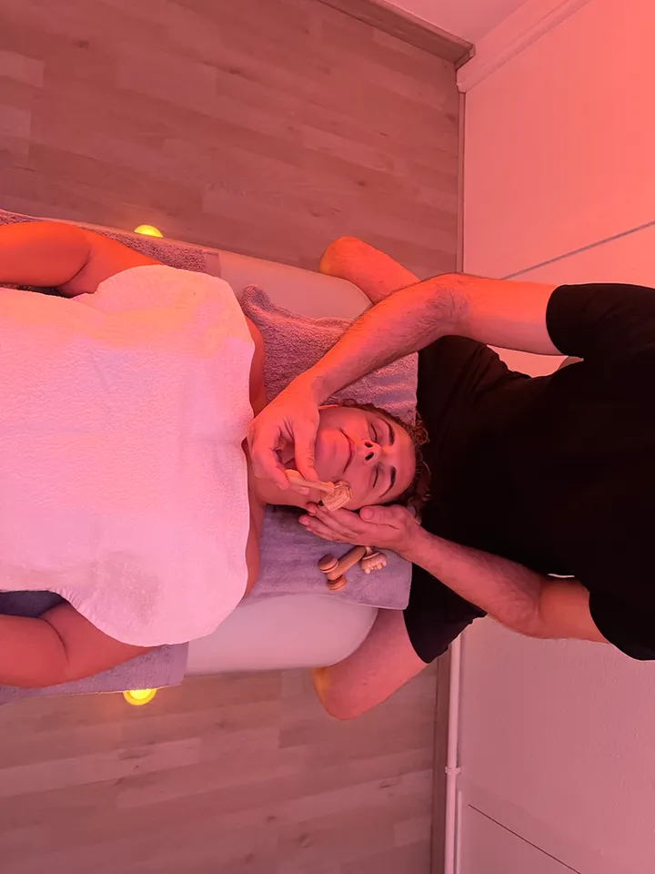 Maderoterapia facial: fotografía 8 de 8